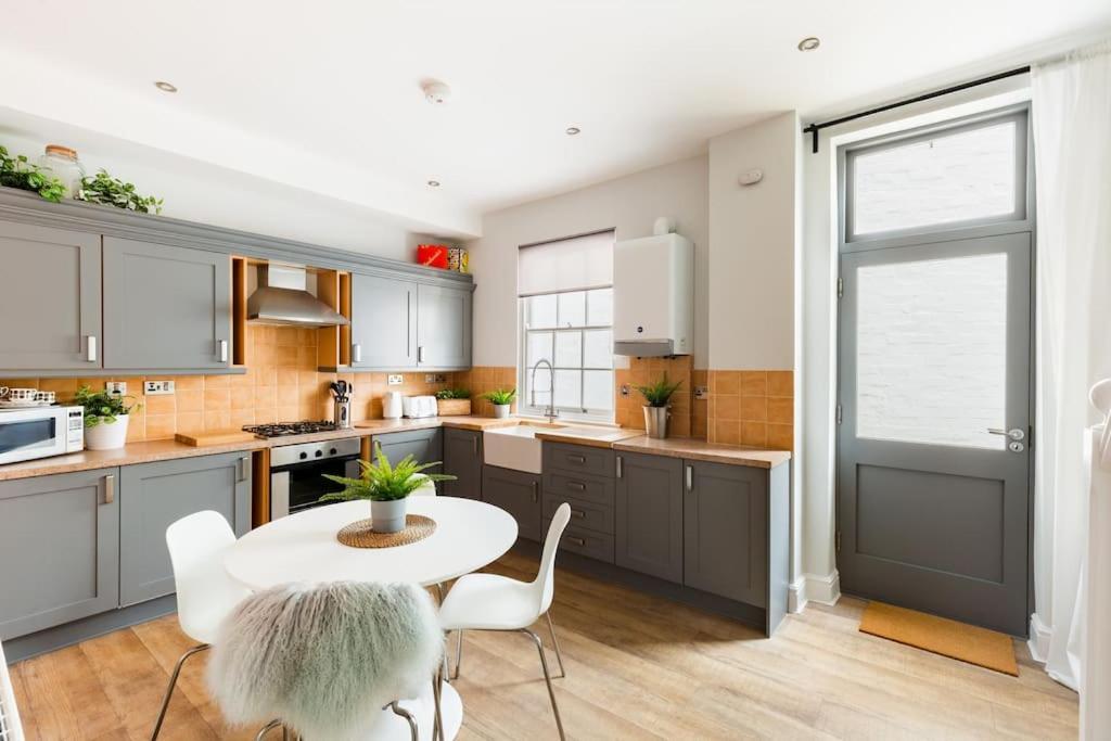 Fabulous Malvern Townhouse グレート・マルバーン エクステリア 写真